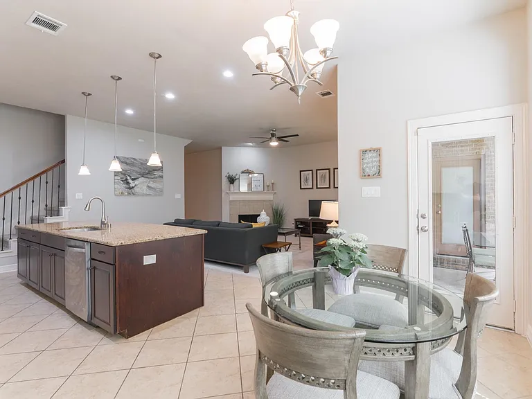 198 Hearthshire Cir — Photo 33