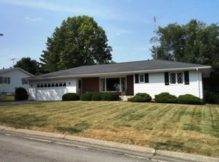1144 Clearview Dr, Oskaloosa, IA 52577