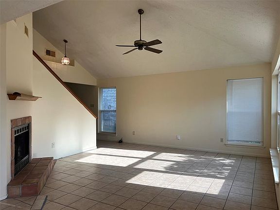 3rd image of 9202 Bristlebrook Dr