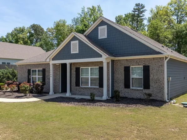 1189 Mountain Laurel Cir, Moody, AL 35004
