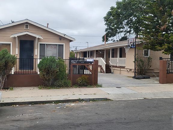 4th image of 618 Toyne St