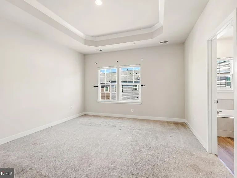 16328 Fife Way — Photo 10