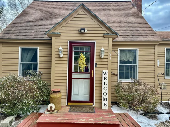 153 Skyline Trl, Middlefield, MA 01243