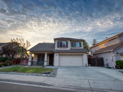 2019 Stoneglen Dr, Newman, CA, 95360
