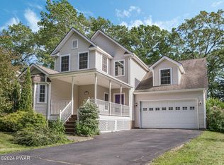 118 Hemlock Cv, Milford, PA 18337