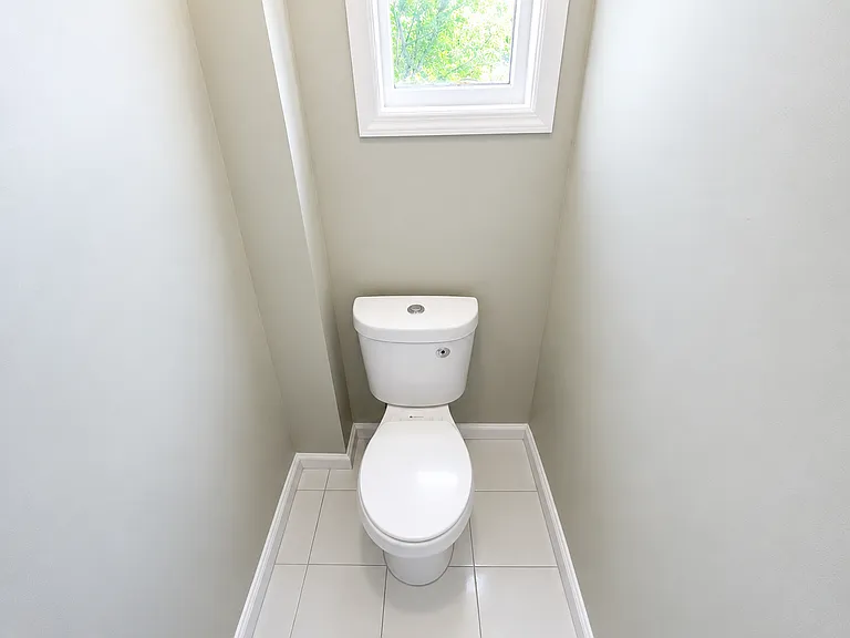 21 Chelsea Ave — Photo 18