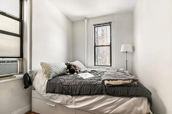 Rented by Compass | media 13