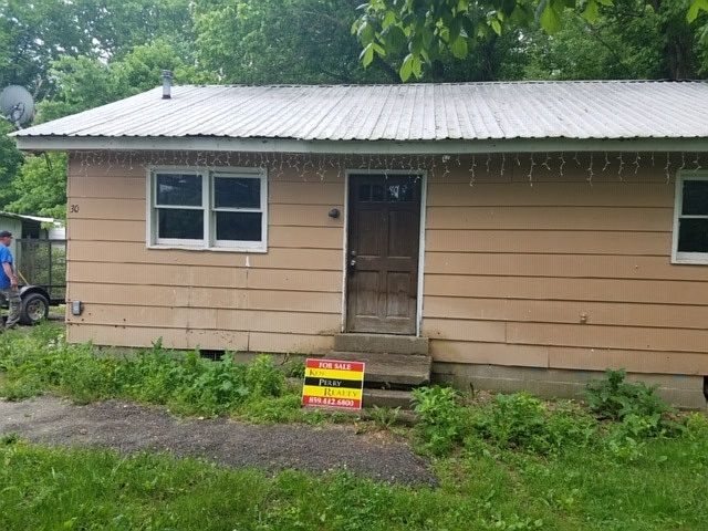 2nd image of 22 Eagle Creek Circle Rd