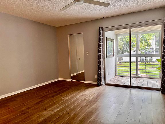 5th image of 2003 Granada Drive #J2