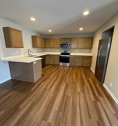 4th image of 1508 Coventry Ct #B