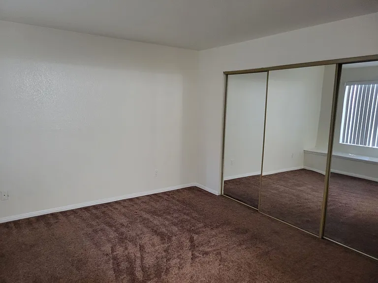 9325 W Desert Inn Rd #3 — Photo 11