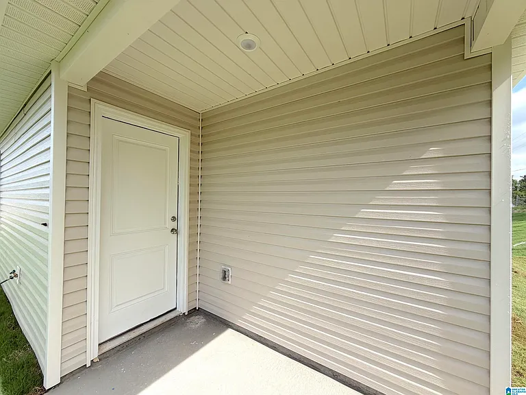 132 Challenger Way — Photo 36