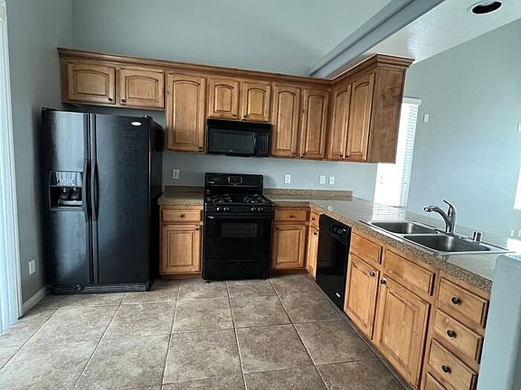4th image of 6010 Quiet Glow Ave