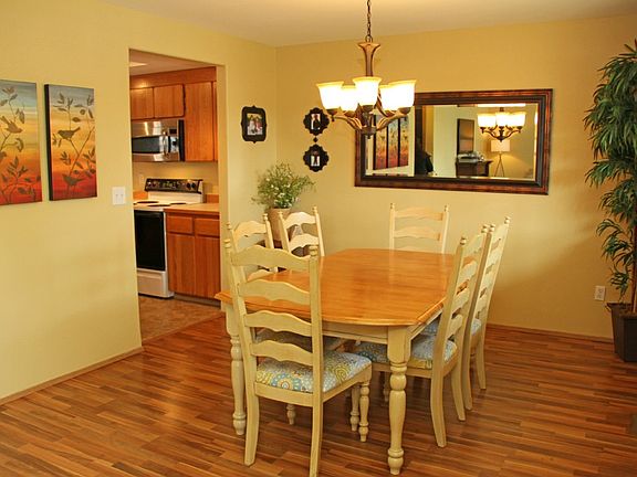 3rd image of 1131 123rd Street Ct E