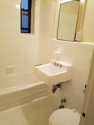 Rented by Keller Williams NYC | media 15