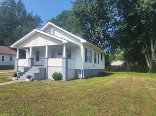 507 N Buchanan St, Benton, IL 62812