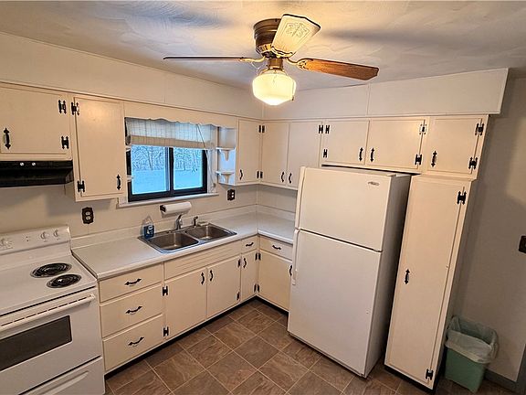 4th image of 309 Bell Point Rd