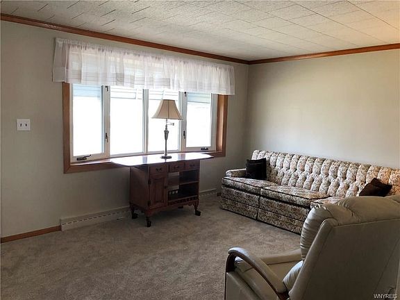 3rd image of 287 Dwyer St