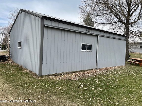 4th image of 41833 Sugar Maple Dr