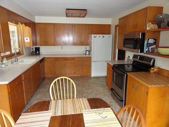 5th image of 412 Wedgewood Dr
