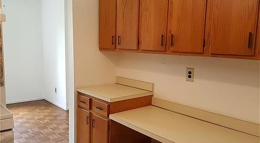 4th image of 2333 Old Stone Mill Dr #2333