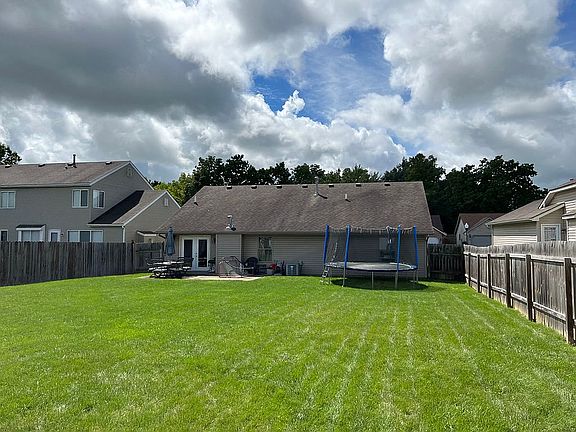 4th image of 1665 Woodside Dr