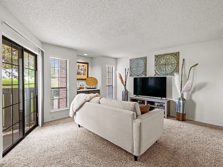 11701 W 105th St — Photo 24