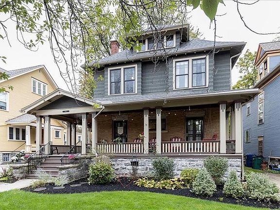 2nd image of 140 Crescent Ave