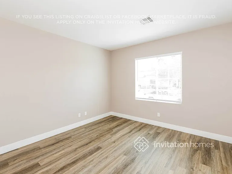 207 Malcolm St — Photo 14