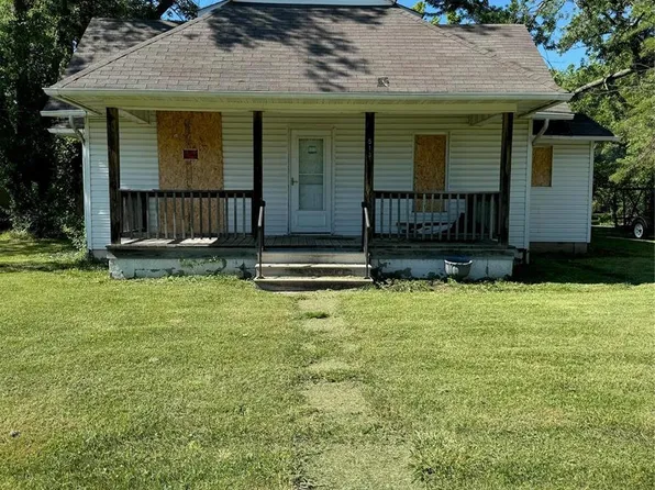 513 E Kell St, Worden, IL 62097