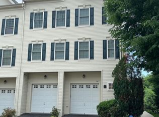 16845 Nuttal Oak Pl, Woodbridge, VA 22191