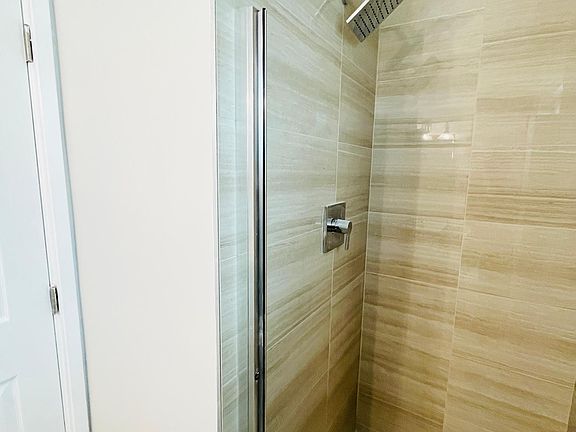 4th image of 750 N Hayworth Ave APT 12