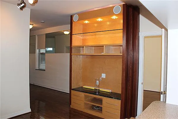 Rented by Dream Property Group LLC | media 20