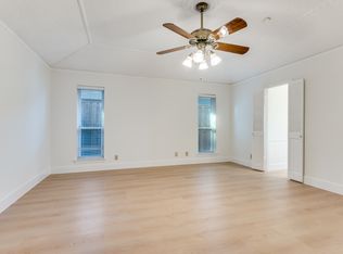 2805 Staffordshire Dr, Carrollton, TX 75007