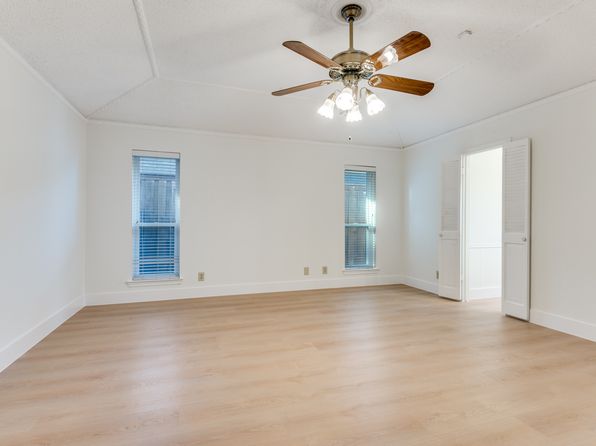 2805 Staffordshire Dr