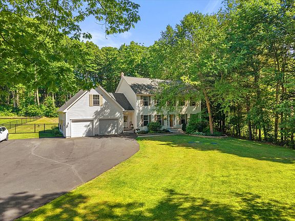 5th image of 64 Hopkins Road
