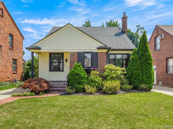 330 Devonshire St, Dearborn, MI 48124