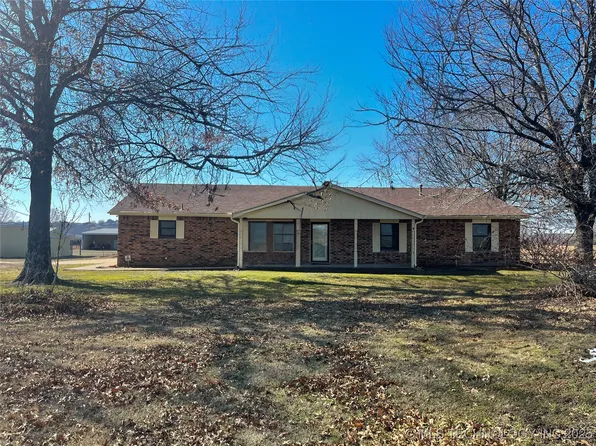 1741 S 64th St W, Muskogee, OK 74401