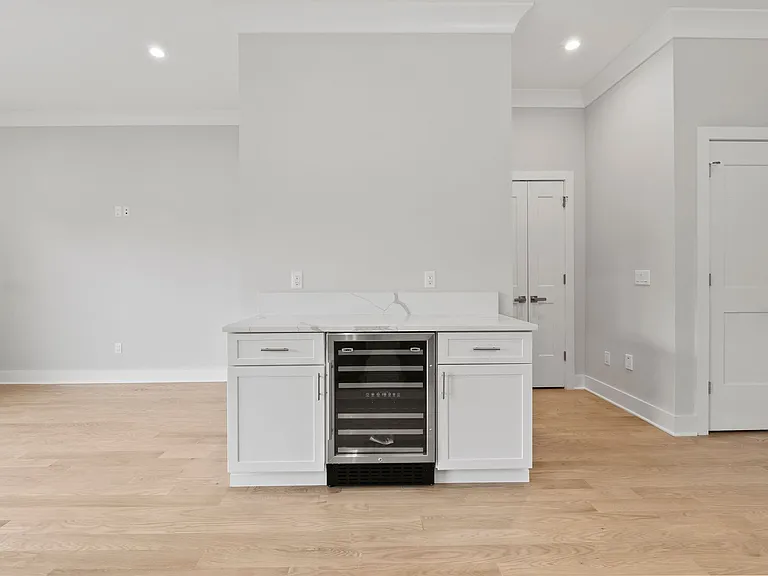 105 Brandon Ct — Photo 28