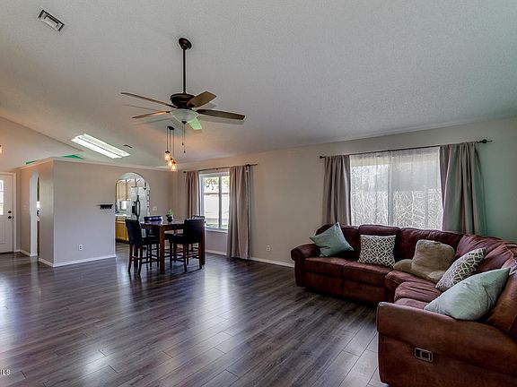 3rd image of 243 S Rush Cir W