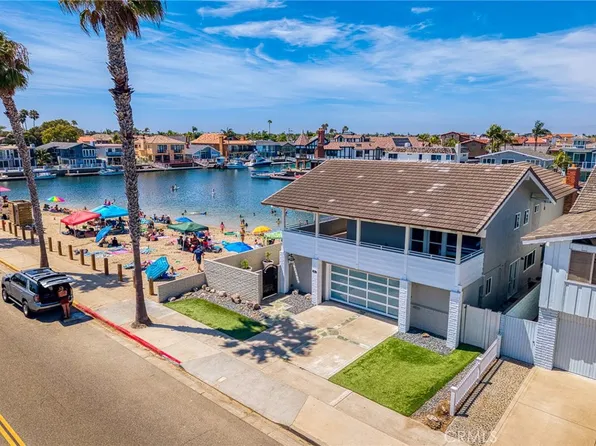 4051 Davenport Dr, Huntington Beach, CA 92649