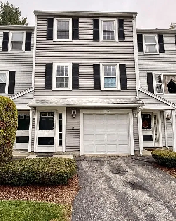 2 bed, 1.5 bath, 1382 sqft, $3,000 — Photo 1