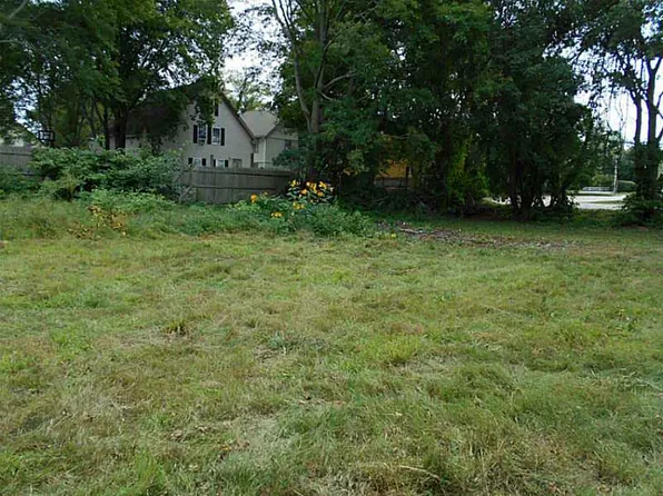 25 Columbia St, South Kingstown, RI 02879