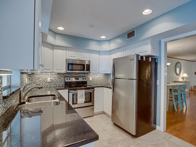 2722 Cardinal Dr — Photo 21