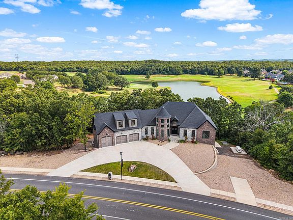 2nd image of 801 Greystone Blvd