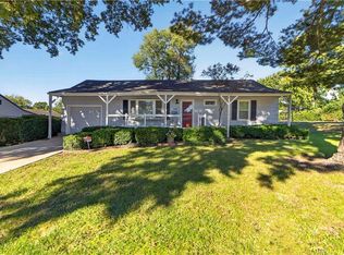 7100 Horton St, Overland Park, KS 66204