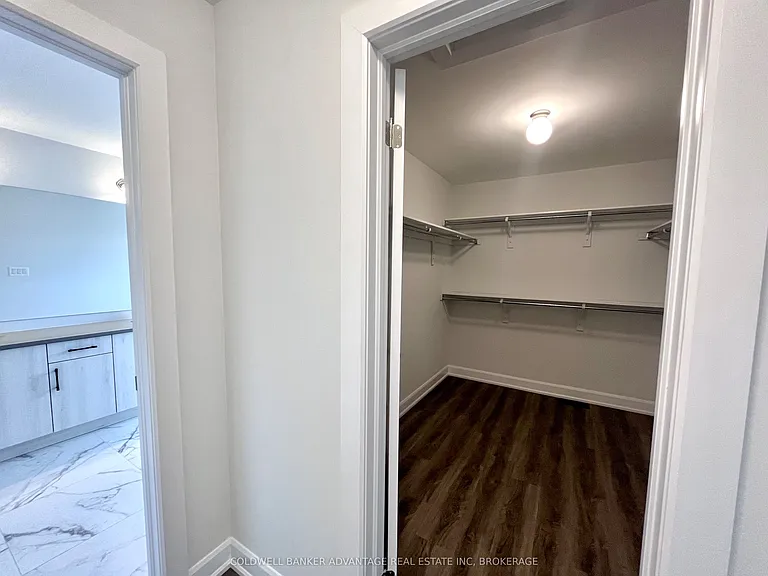 714 Daimler Pkwy — Photo 16