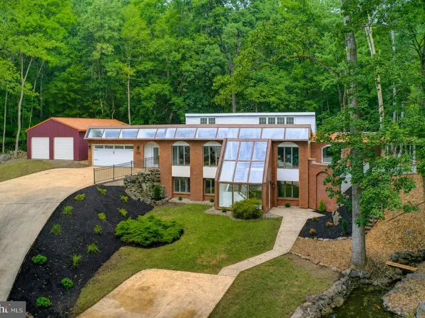 1353 Hilltop Rd, Narvon, PA 17555