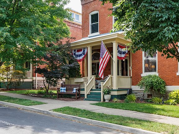 2nd image of 11 Greene St