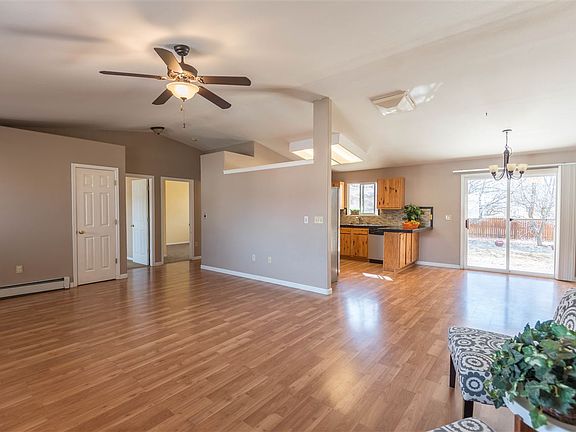 3rd image of 3025 N Moorland Cir